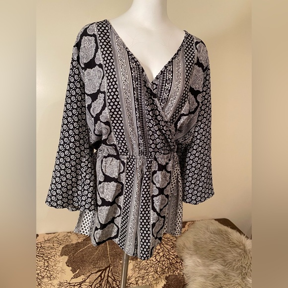 California Moonrise boho jumpsuit romper onesie size Medium NWOT - Picture 4 of 6